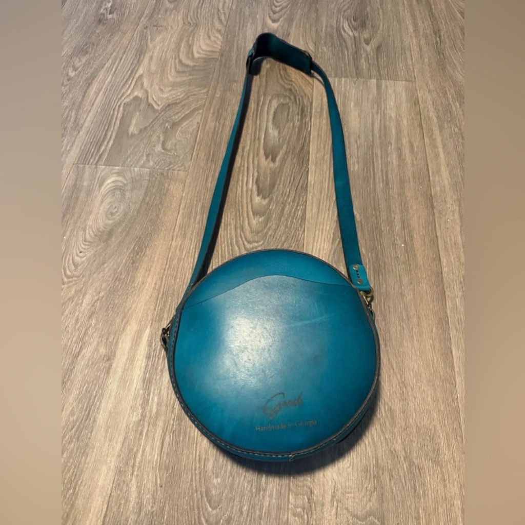 Gorgeous Peacock Blue/Green Leather Purse